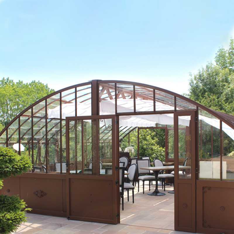 Glashaus AMBOISE Breite 5,60 m mit Aluminiumsockel