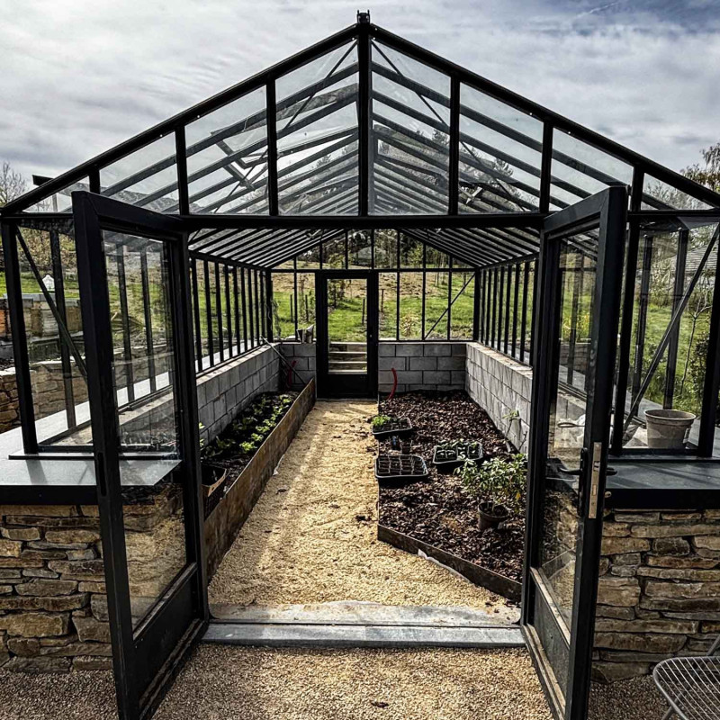 Gewächshaus LUXIA Retro mit Mauersockel Breite 3,09 m